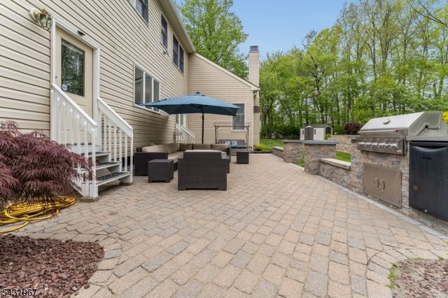 26 Alpaugh Dr, Bethlehem Twp., NJ 08802