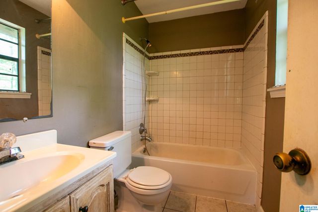 521 FOXFIRE DRIVE, Gardendale, AL 35071