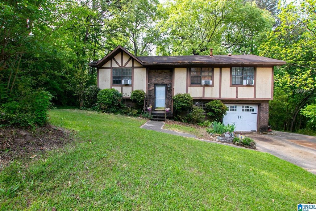 521 FOXFIRE DRIVE, Gardendale, AL 35071