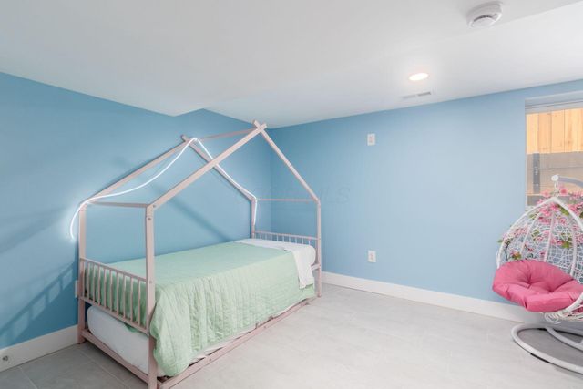 1569 E Blake Avenue, Columbus, OH 43211