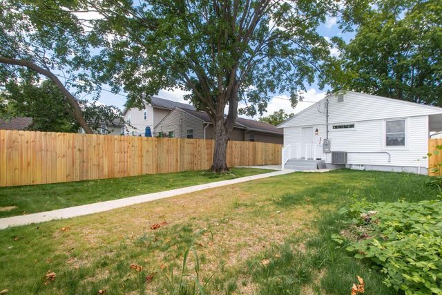 1569 E Blake Avenue, Columbus, OH 43211