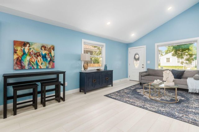1569 E Blake Avenue, Columbus, OH 43211