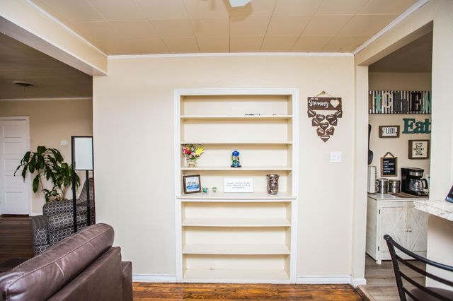 2103 30th Street, Lubbock, TX 79411