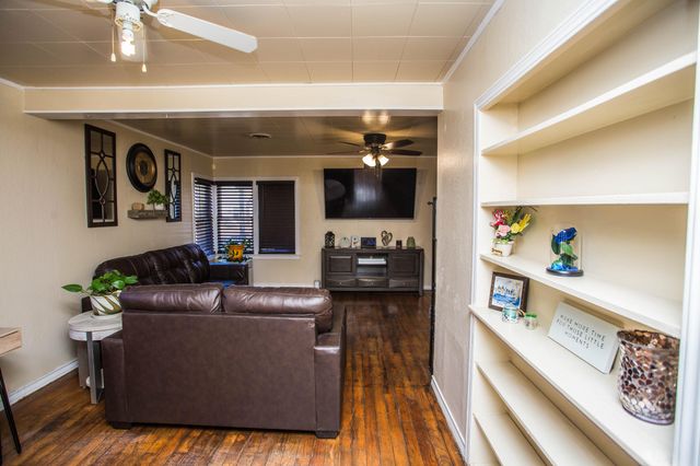 2103 30th Street, Lubbock, TX 79411