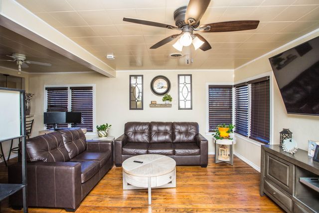 2103 30th Street, Lubbock, TX 79411