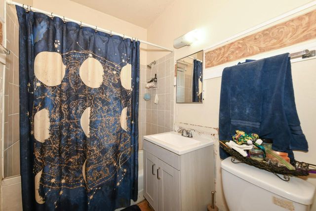 3745 N 25th STREET, Milwaukee, WI 53206