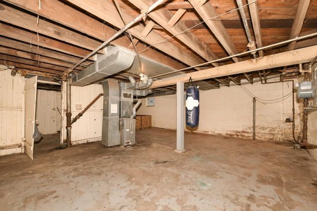 3745 N 25th STREET, Milwaukee, WI 53206