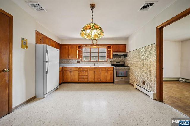 304 Gilbert Avenue, Elmwood Park, NJ 07407