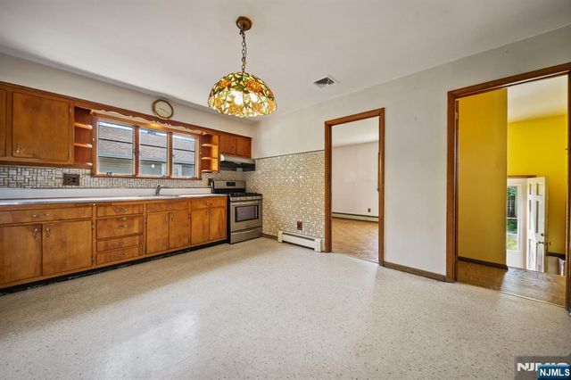 304 Gilbert Avenue, Elmwood Park, NJ 07407