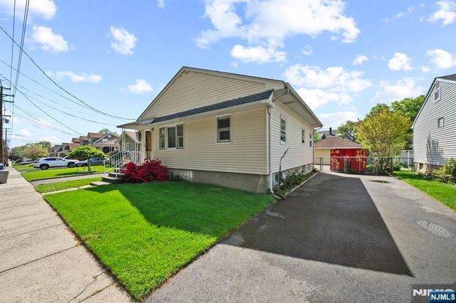 304 Gilbert Avenue, Elmwood Park, NJ 07407