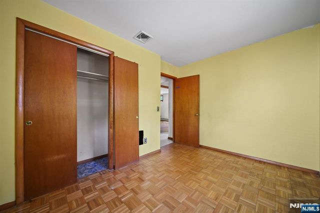 304 Gilbert Avenue, Elmwood Park, NJ 07407