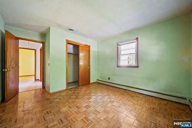 304 Gilbert Avenue, Elmwood Park, NJ 07407