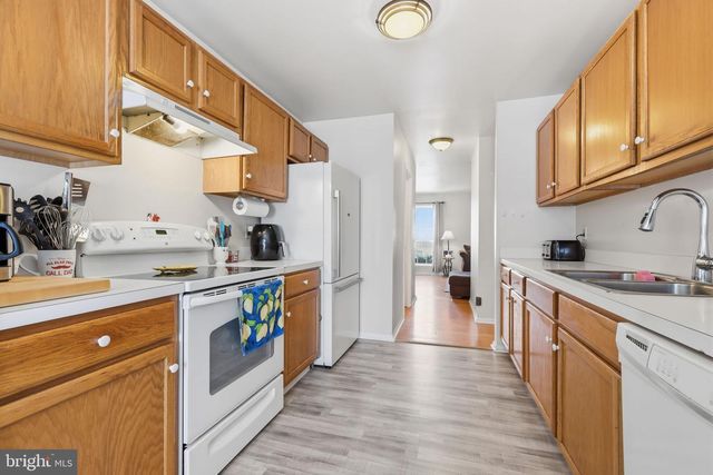 1 GRIMLEY RD, Schwenksville, PA 19473