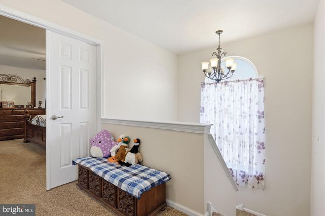 1 GRIMLEY RD, Schwenksville, PA 19473