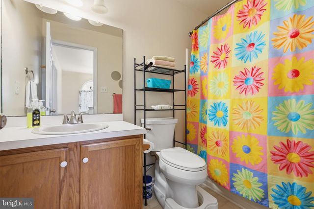 1 GRIMLEY RD, Schwenksville, PA 19473