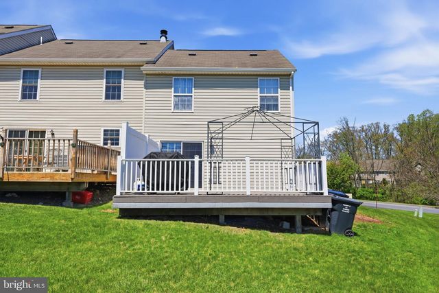 1 GRIMLEY RD, Schwenksville, PA 19473