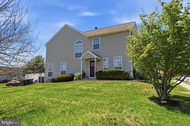 1 GRIMLEY RD, Schwenksville, PA 19473