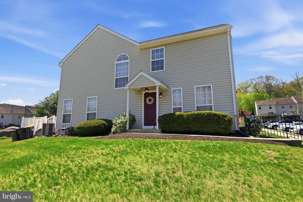 1 GRIMLEY RD, Schwenksville, PA 19473