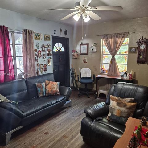 1001 NW 37th Ave, Miami, FL 33125