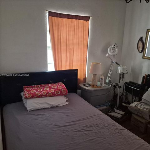 1001 NW 37th Ave, Miami, FL 33125