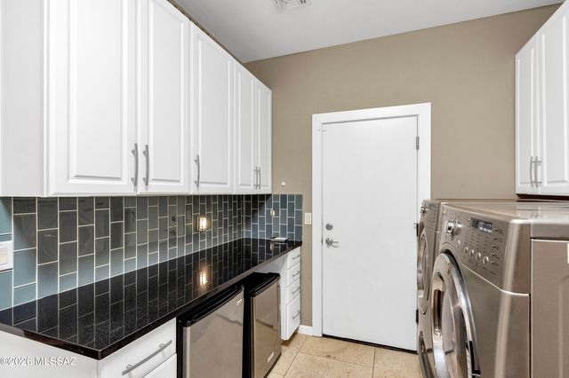 39304 S Mountain Shadow Drive, Tucson, AZ 85739