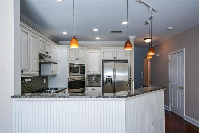 1000 Sterling Court, Roswell, GA 30075