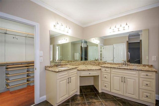 1000 Sterling Court, Roswell, GA 30075