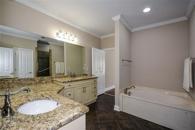 1000 Sterling Court, Roswell, GA 30075