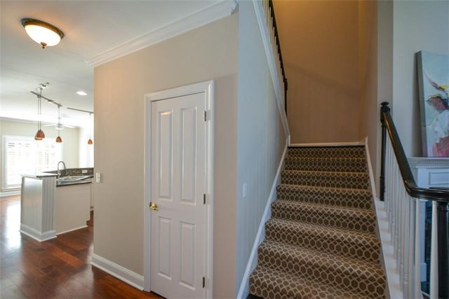 1000 Sterling Court, Roswell, GA 30075