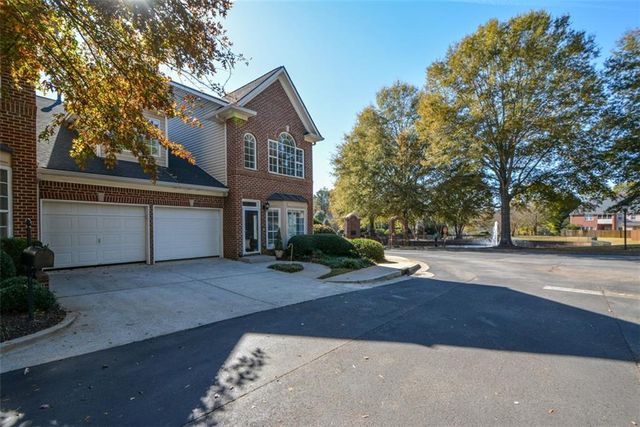 1000 Sterling Court, Roswell, GA 30075