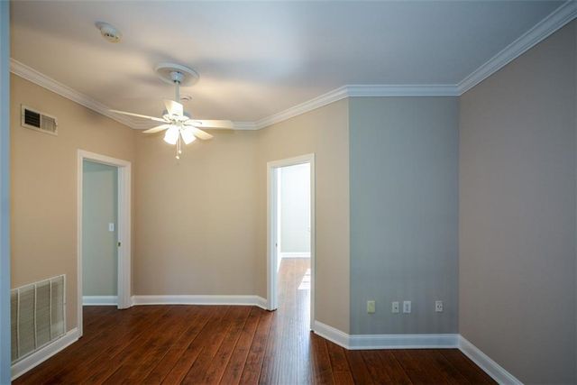 1000 Sterling Court, Roswell, GA 30075