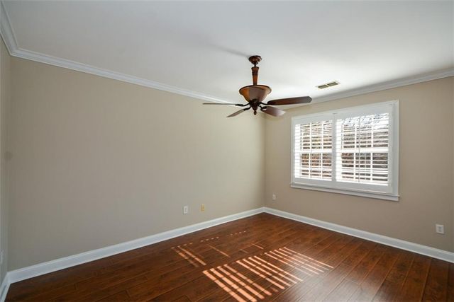 1000 Sterling Court, Roswell, GA 30075