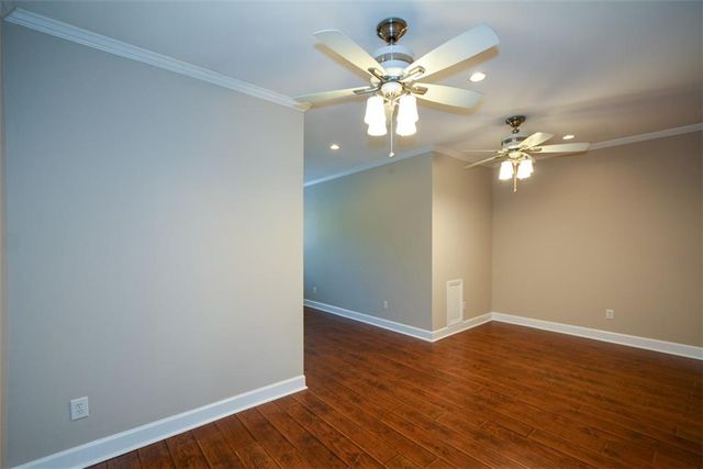 1000 Sterling Court, Roswell, GA 30075