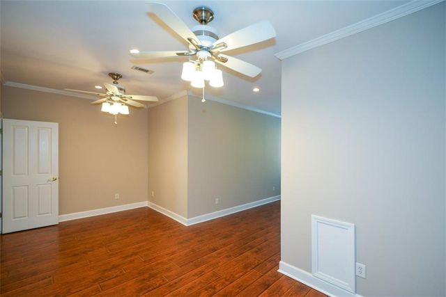 1000 Sterling Court, Roswell, GA 30075