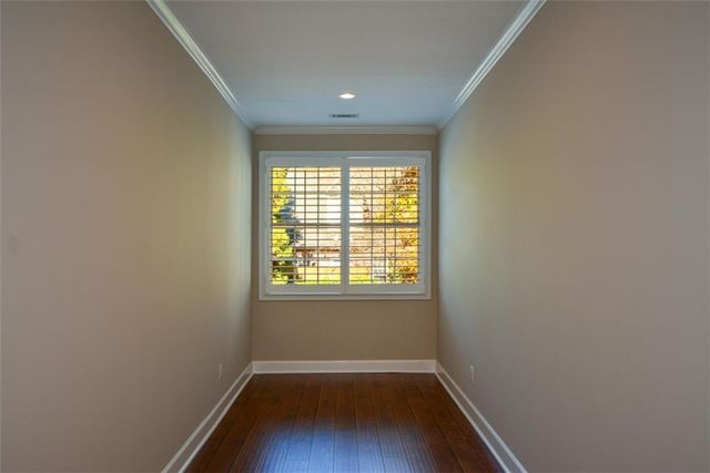 1000 Sterling Court, Roswell, GA 30075