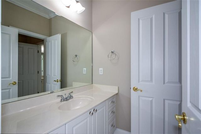 1000 Sterling Court, Roswell, GA 30075