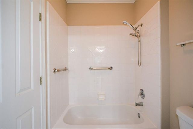 1000 Sterling Court, Roswell, GA 30075