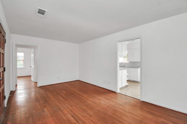 8534 Fillmore Street, Houston, TX 77029