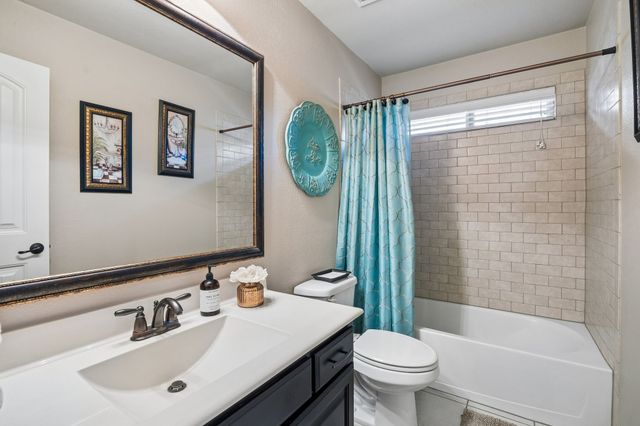 3917 Gatewick Drive, Rockwall, TX 75087