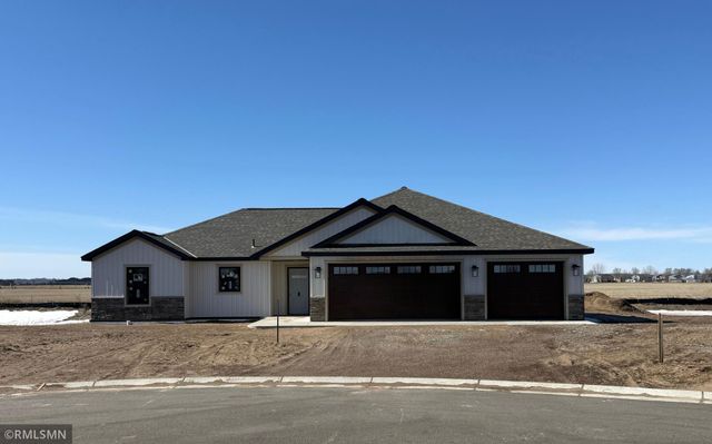 833 3rd Ave Court SW, Rice, MN 56367