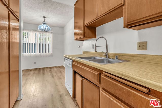 2469 Purdue Avenue, Los Angeles, CA 90064