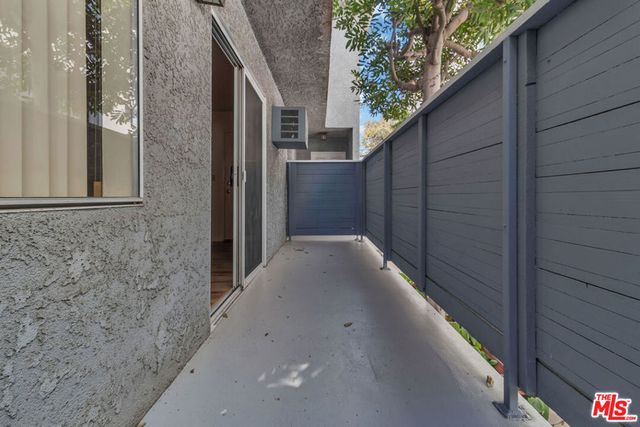 2469 Purdue Avenue, Los Angeles, CA 90064