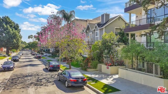 2469 Purdue Avenue, Los Angeles, CA 90064