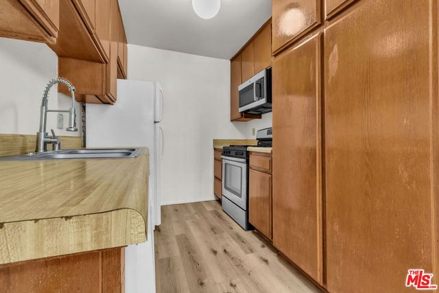 2469 Purdue Avenue, Los Angeles, CA 90064