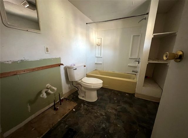 907 Sullivan Street, Elmira City, NY 14901