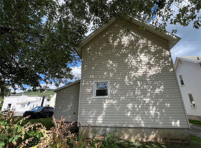 907 Sullivan Street, Elmira City, NY 14901