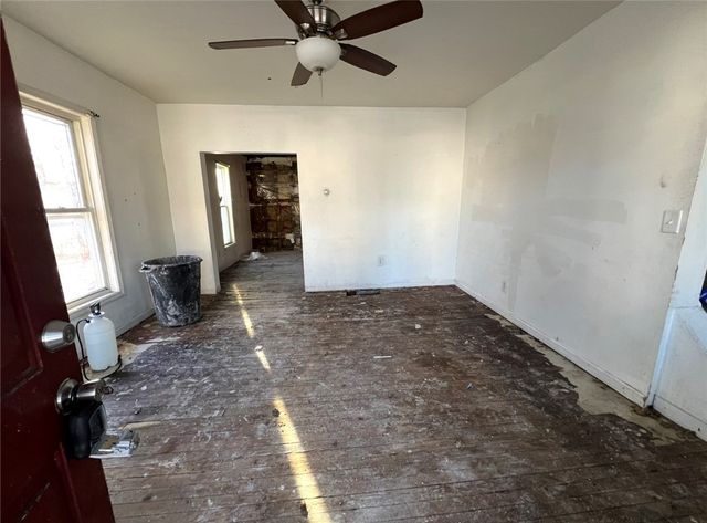 907 Sullivan Street, Elmira City, NY 14901