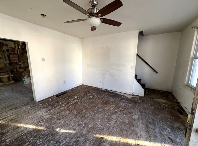 907 Sullivan Street, Elmira City, NY 14901