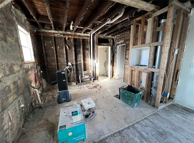 907 Sullivan Street, Elmira City, NY 14901