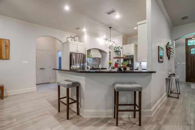 7406 Hampton Drive, Granbury, TX 76049